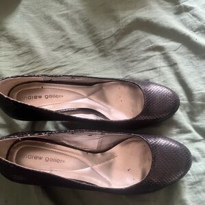 Andrew Geller Black Textured Heels